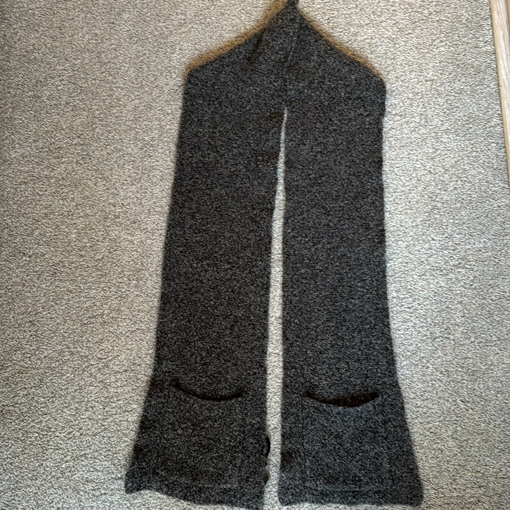 Eileen Fisher Winter Scarf - Marbled Gray with pockets - Picture 3 of 4